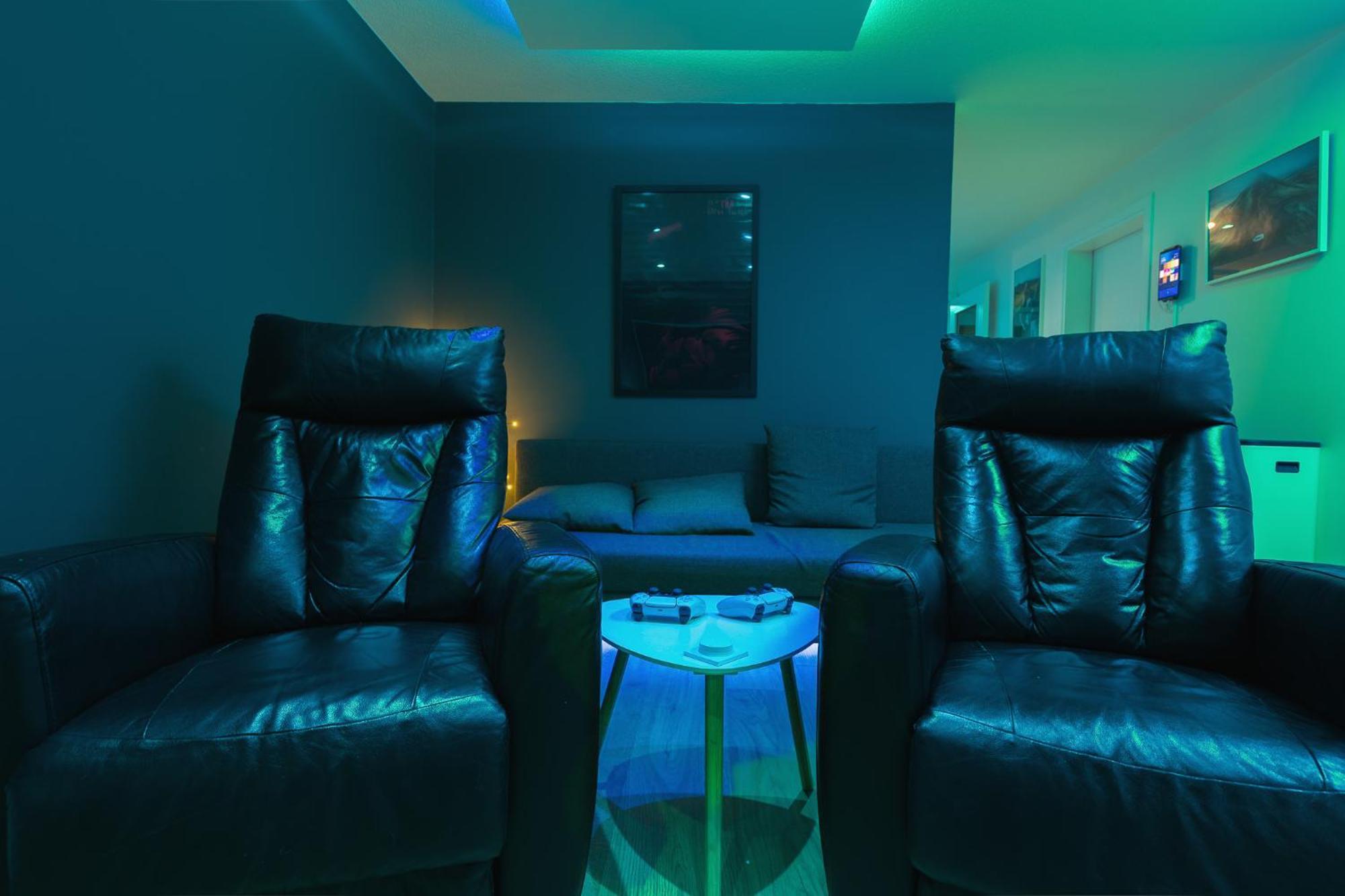 Smart Luxury - Private Gym, Hot Tub & Sauna เค็ปลาวิก ภายนอก รูปภาพ